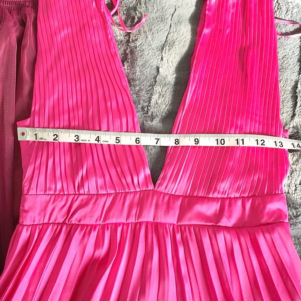 NWT M Jessica Simpson, hot pink low, cut, pleated mini dress - Picture 8 of 9